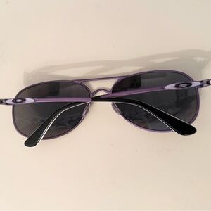 Oakley sunglasses purple never worn